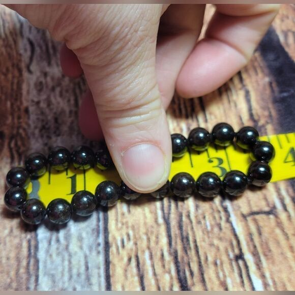 RedāGarnetāBeadedāBracelet - Picture 4 of 8